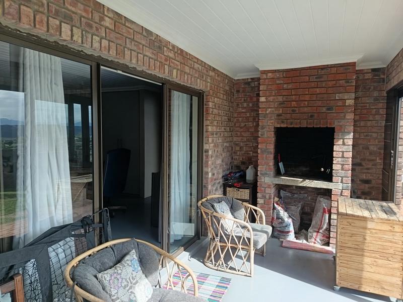4 Bedroom Property for Sale in Hartenbos Heuwels Western Cape